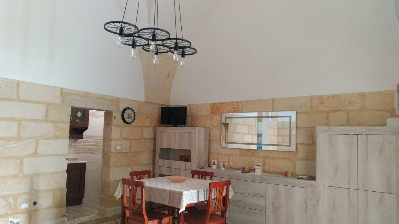 Apartamento La Terrazza Sul Castello Palmariggi Exterior foto