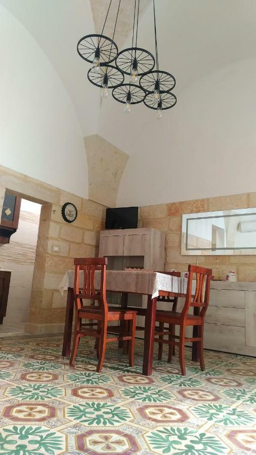 Apartamento La Terrazza Sul Castello Palmariggi Exterior foto
